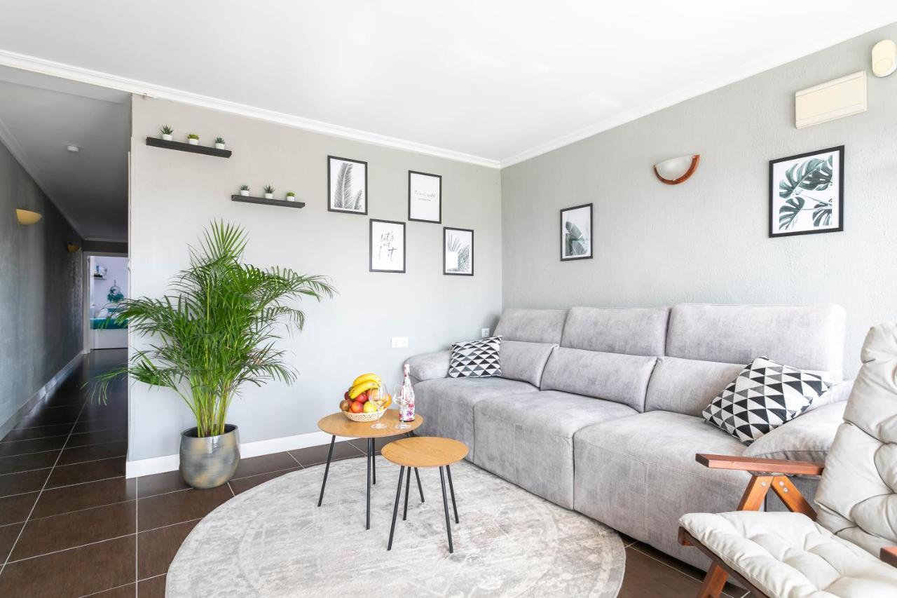 ✩Direct Beach Location ✩ Familyfriendly ✩ Netflix Санта Пола Екстериор снимка
